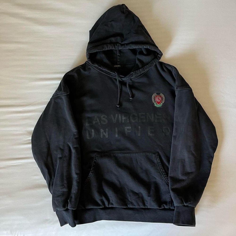 Yeezy Las Virgenes Hoodie in shade Ash